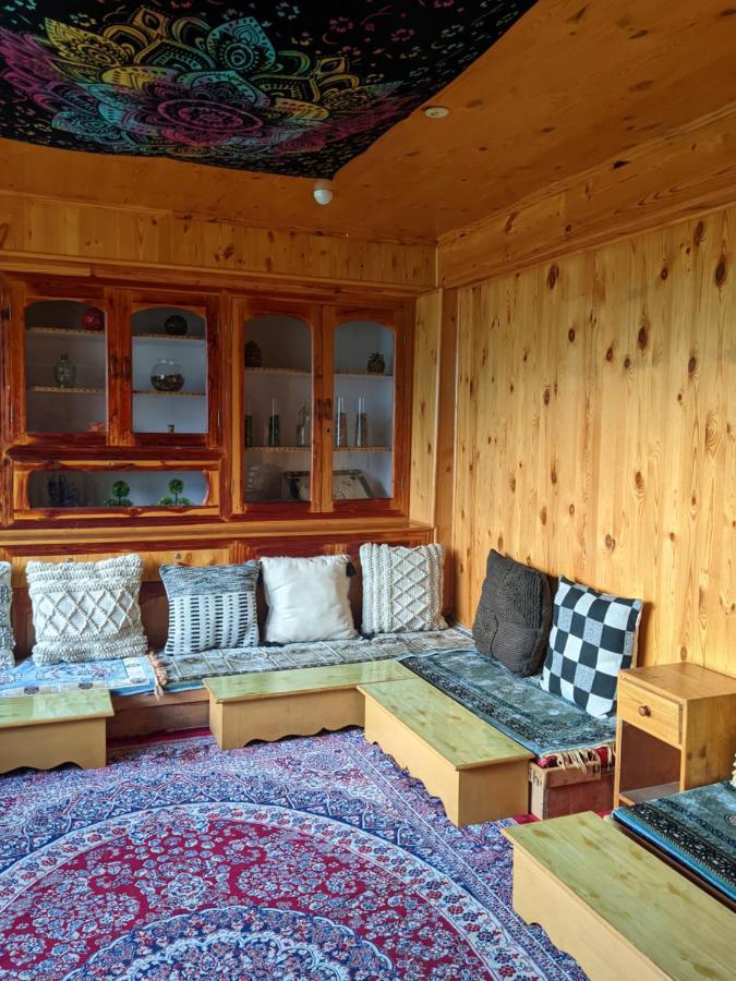 Summer Cottages Manāli エクステリア 写真
